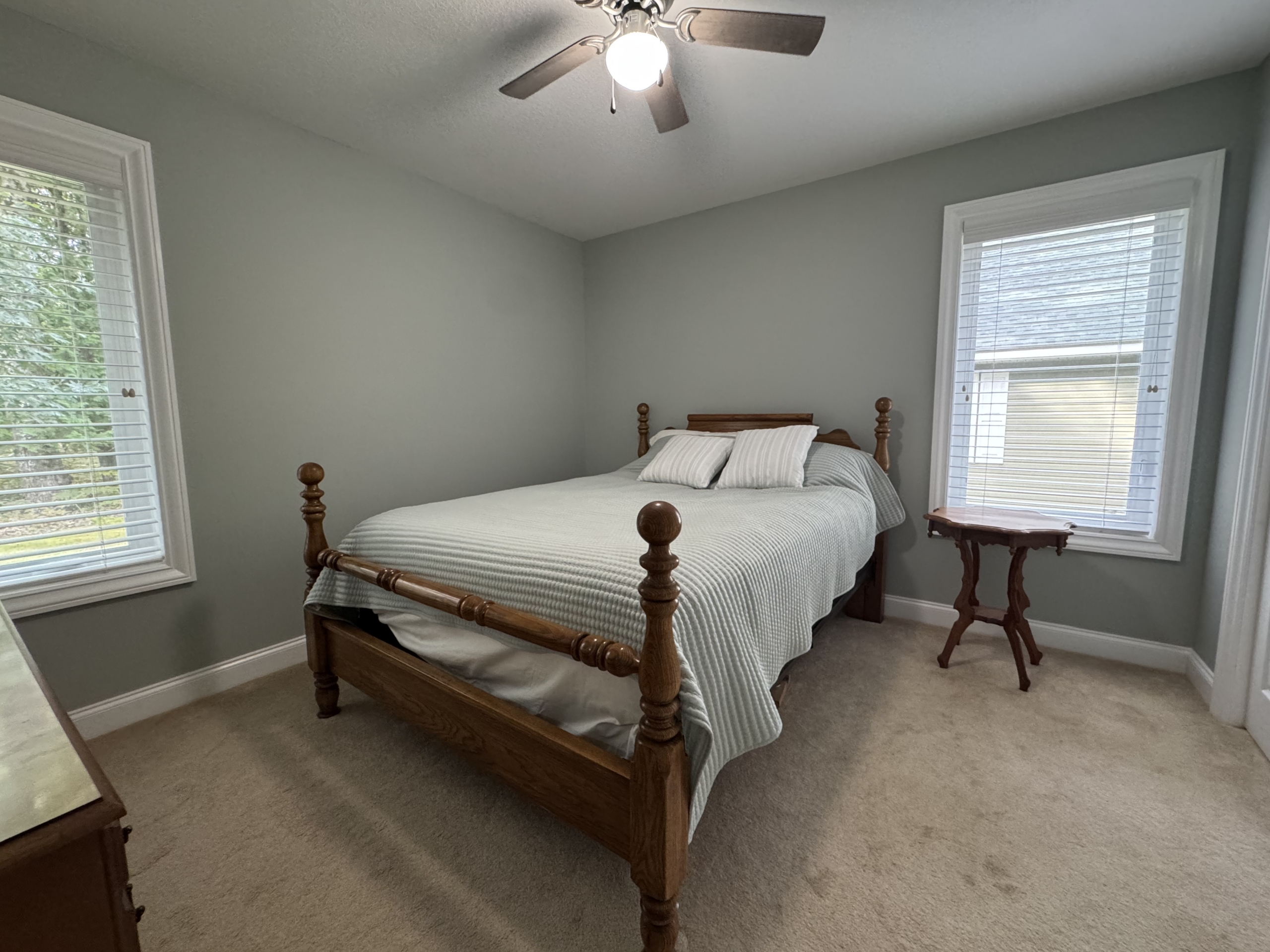 20 Guest Room
