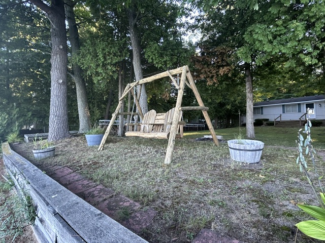 640