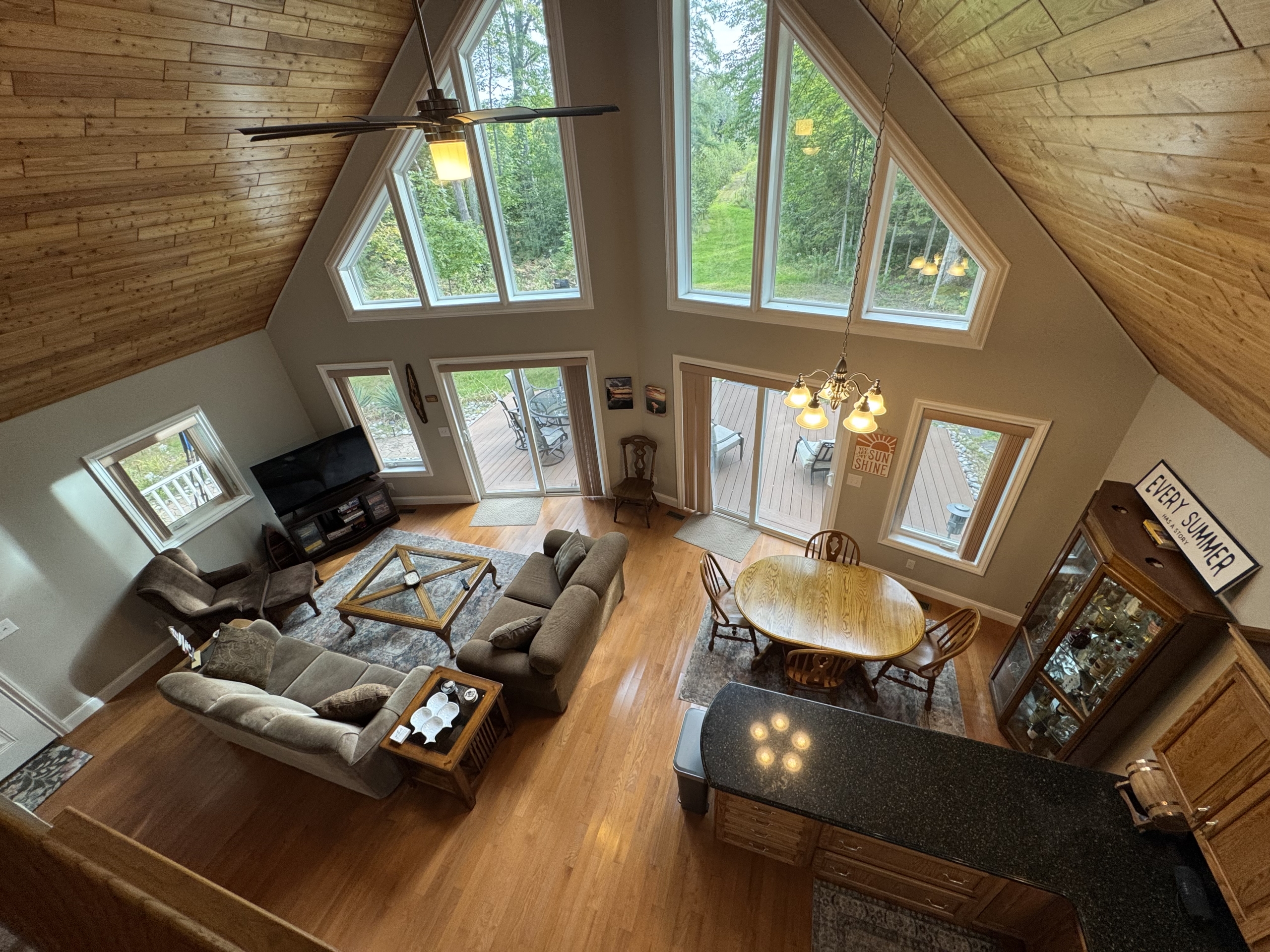 8 Loft Down